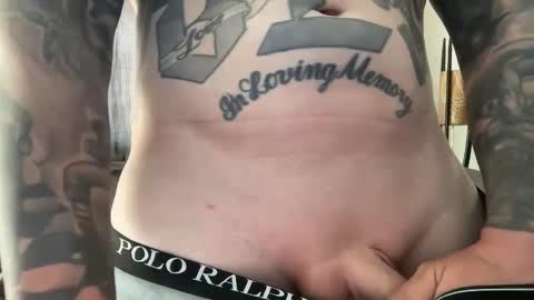 Snapshot of az_tatts chatting on 5, 10, 2025 az_tatts online show from 5, 10, 2025