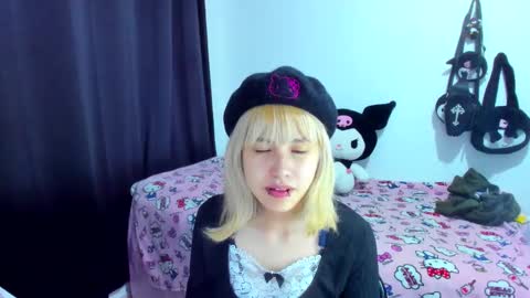 Azu Moure online show from 22, 11, 2025