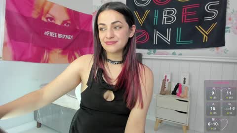 Azucena R online show from 2, 12, 2024
