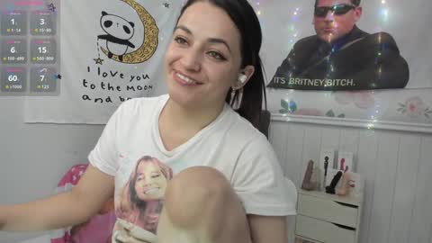 Azucena R online show from 12, 12, 2024