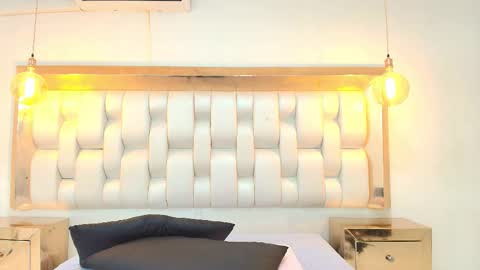 Snapshot of azulmaveric chatting on 21, 3, 2026 AZUL online show from 21, 3, 2026