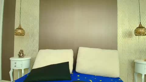 Snapshot of azulmaveric chatting on 4, 4, 2026 AZUL online show from 4, 4, 2026