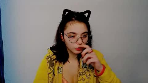 azumi_chan_ online show from 19, 1, 2026