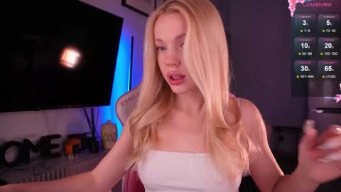 Bonnie  online show from 19, 11, 2025