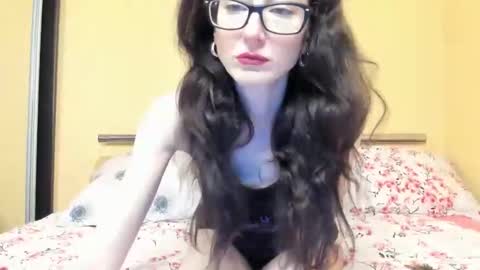 babby_jewel online show from 5, 12, 2025