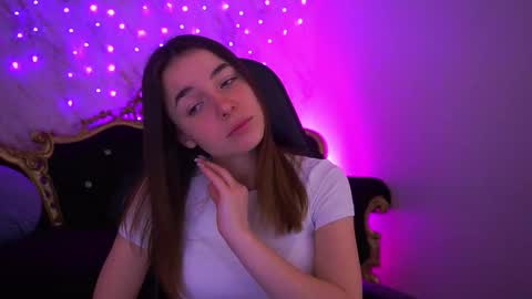 Snapshot of babe_dollie chatting on 12, 3, 2026 Babe online show from 12, 3, 2026