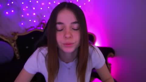 Snapshot of babe_dollie chatting on 13, 3, 2026 Babe online show from 13, 3, 2026