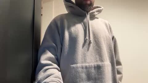 Snapshot of babeheater chatting on 12, 11, 2025 babeheater online show from 12, 11, 2025