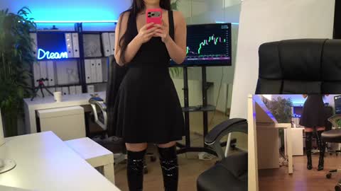 Snapshot of babesgowild chatting on 21, 3, 2026 Olivia and Lexi online show from 21, 3, 2026