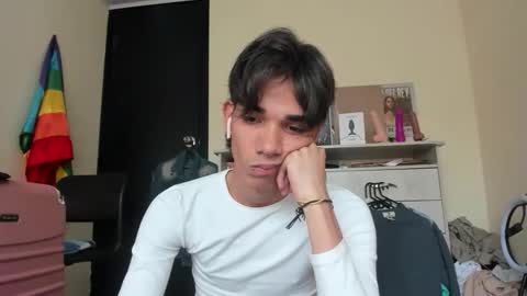 Snapshot of babitas44 chatting on 6, 3, 2026 babitas44 online show from 6, 3, 2026