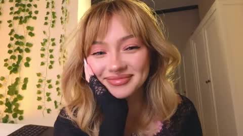 Snapshot of baby_adele chatting on 17, 12, 2024 bb adele online show from 17, 12, 2024