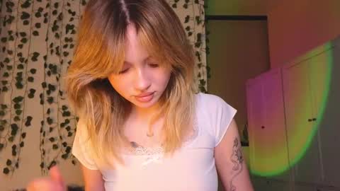 Snapshot of baby_adele chatting on 4, 2, 2025 bb adele online show from 4, 2, 2025