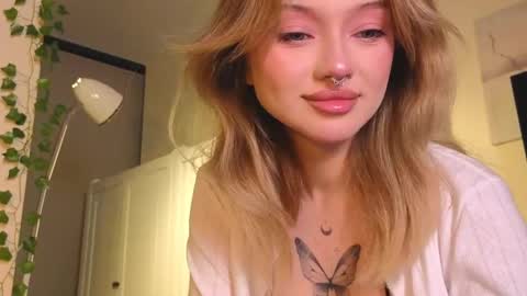 Snapshot of baby_adele chatting on 17, 2, 2025 bb adele online show from 17, 2, 2025