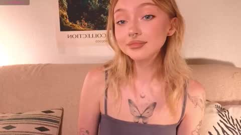 Snapshot of baby_adele chatting on 9, 10, 2025 bb adele online show from 9, 10, 2025