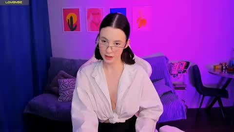 Baby Annabelle online show from 17, 12, 2025