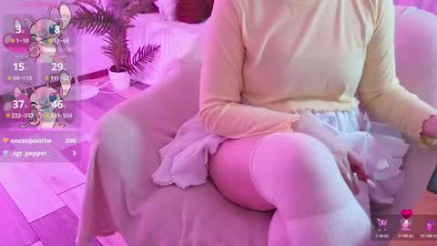 Snapshot of baby_debbie chatting on 17, 10, 2025 Debora online show from 17, 10, 2025