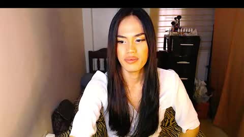 Snapshot of baby_fu chatting on 25, 10, 2025 Nathalia online show from 25, 10, 2025