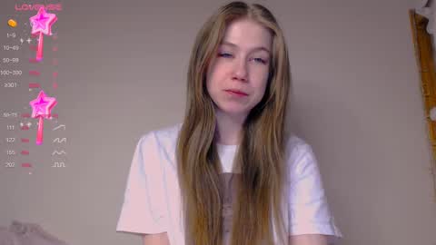 Snapshot of baby_girl_0001 chatting on 23, 2, 2025 Kira online show from 23, 2, 2025