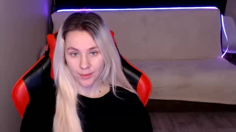 Snapshot of baby_kitte chatting on 4, 12, 2024 baby_kitte online show from 4, 12, 2024