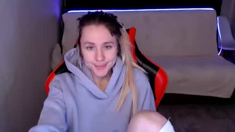 Snapshot of baby_kitte chatting on 5, 12, 2024 baby_kitte online show from 5, 12, 2024