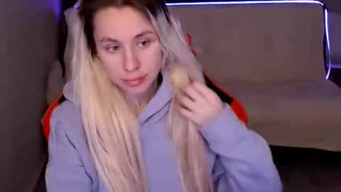 Snapshot of baby_kitte chatting on 6, 12, 2024 baby_kitte online show from 6, 12, 2024