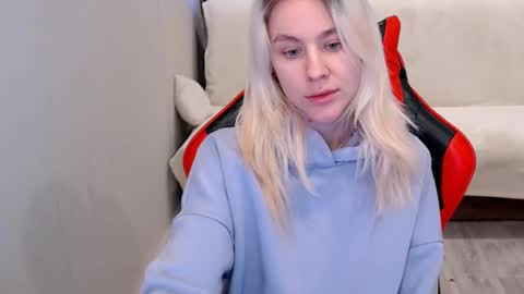 Snapshot of baby_kitte chatting on 9, 12, 2024 baby_kitte online show from 9, 12, 2024