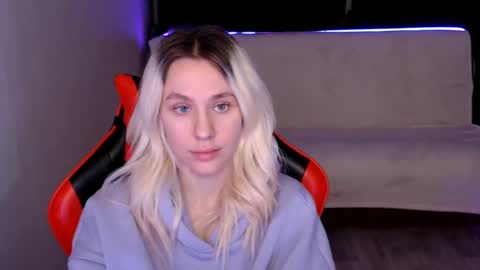 Snapshot of baby_kitte chatting on 12, 12, 2024 baby_kitte online show from 12, 12, 2024