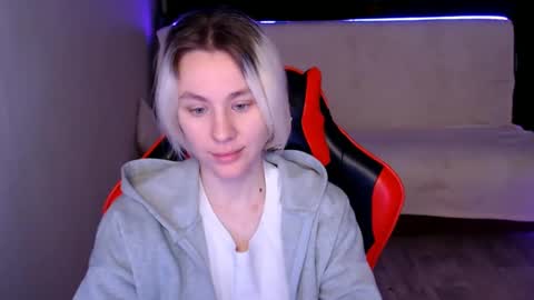 Snapshot of baby_kitte chatting on 12, 12, 2024 baby_kitte online show from 12, 12, 2024