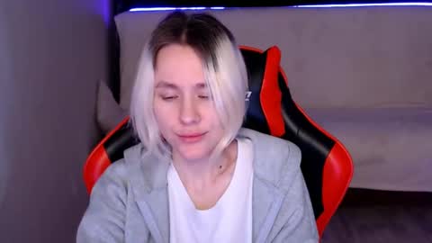 Snapshot of baby_kitte chatting on 13, 12, 2024 baby_kitte online show from 13, 12, 2024