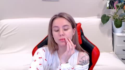 Snapshot of baby_kitte chatting on 19, 2, 2025 baby_kitte online show from 19, 2, 2025