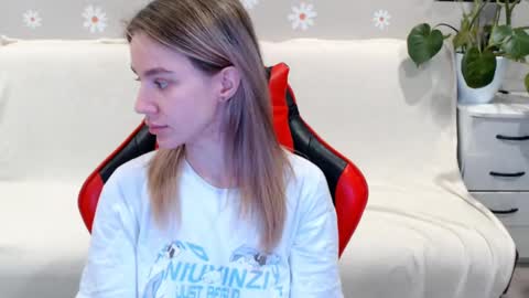 Snapshot of baby_kitte chatting on 28, 2, 2025 baby_kitte online show from 28, 2, 2025