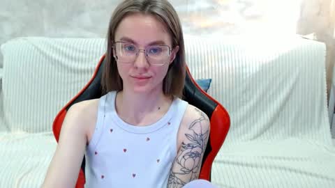 Snapshot of baby_kitte chatting on 9, 10, 2025 baby_kitte online show from 9, 10, 2025