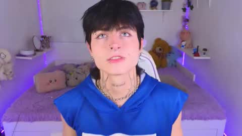 Snapshot of baby_xian chatting on 21, 11, 2025 Dani online show from 21, 11, 2025