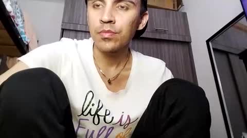 Snapshot of babydarkpink chatting on 26, 10, 2025 Dani online show from 26, 10, 2025