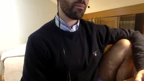 Tom A.    online show from 20, 2, 2025