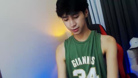 Snapshot of babymasterbater chatting on 16, 12, 2025 call me james online show from 16, 12, 2025