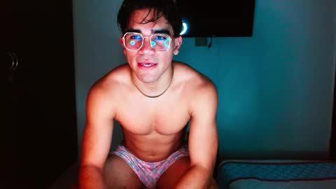 Snapshot of babysebasxxx chatting on 24, 10, 2025 sebas online show from 24, 10, 2025