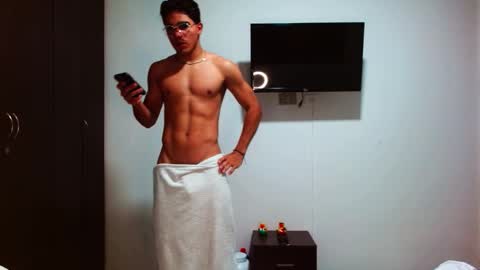 Snapshot of babysebasxxx chatting on 26, 10, 2025 sebas online show from 26, 10, 2025