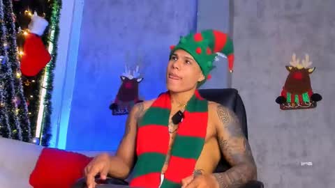 Snapshot of bad_boytoh chatting on 16, 12, 2025 bad_boytoh online show from 16, 12, 2025