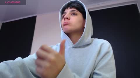 Anna online show from 12, 2, 2025