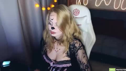 Snapshot of bad_girl009 chatting on 30, 10, 2025 Lin online show from 30, 10, 2025