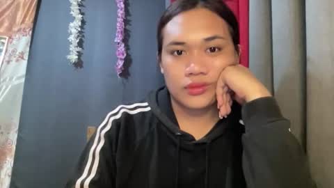 Snapshot of bad_kitty_amara chatting on 4, 3, 2026 AMARA - FOLLOW ME AND THUMBS UP online show from 4, 3, 2026