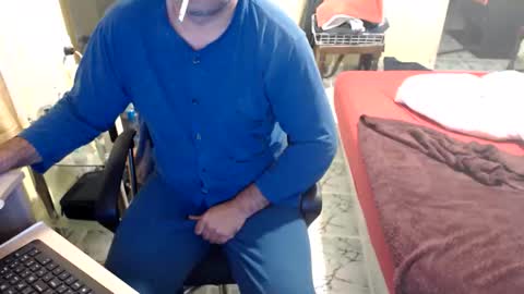 Snapshot of badbulgaro chatting on 3, 11, 2025 badbulgaro online show from 3, 11, 2025