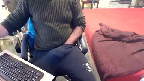 Snapshot of badbulgaro chatting on 14, 12, 2025 badbulgaro online show from 14, 12, 2025