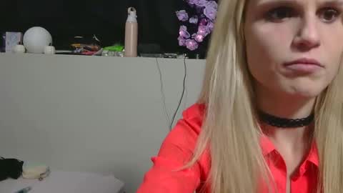 Snapshot of baddiebrandy chatting on 18, 11, 2025 brandy online show from 18, 11, 2025