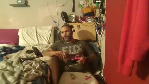 Snapshot of badnews68 chatting on 31, 12, 2024 StillPoPimpin online show from 31, 12, 2024