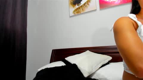 Alexandra  Independent model online show from 6, 3, 2025