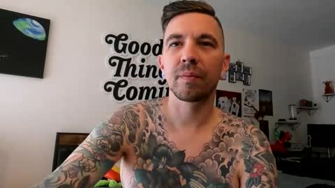 Couple of Bad Rabbits online show from 22, 12, 2024