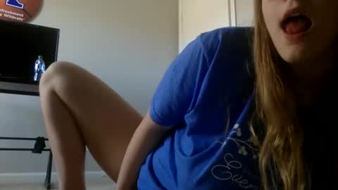 baeblondie online show from 28, 2, 2025