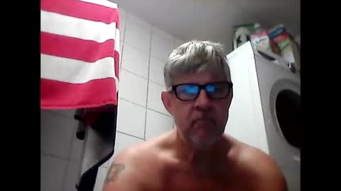 Snapshot of baggelina75 chatting on 8, 12, 2024 baggelina75 online show from 8, 12, 2024